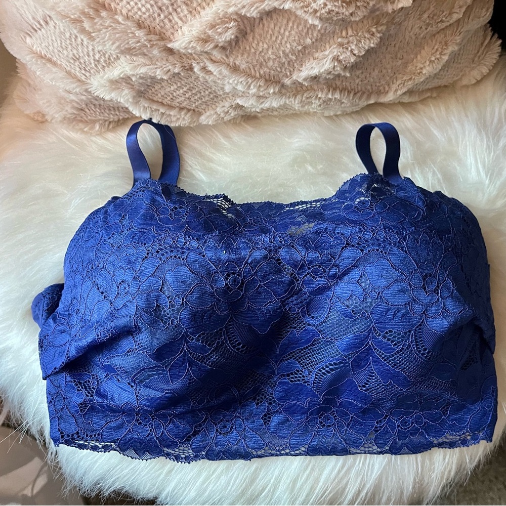 Blue Lace Wireless Bra with Adjustable Straps